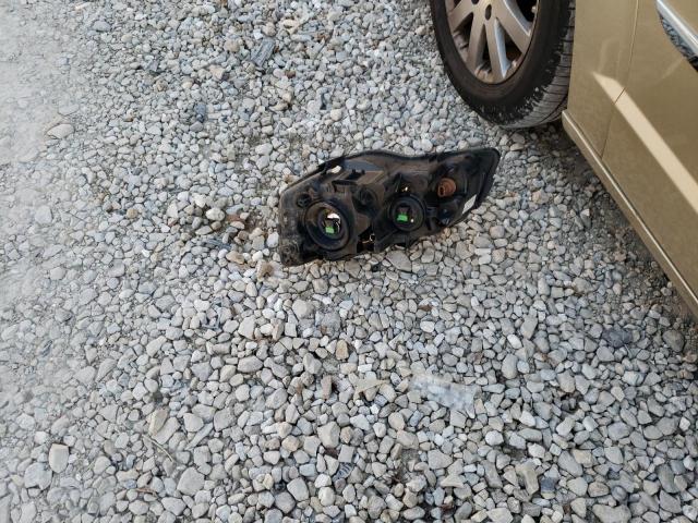 2A4RR8DG0BR798506 - 2011 CHRYSLER TOWN & COU TOURING L GOLD photo 13