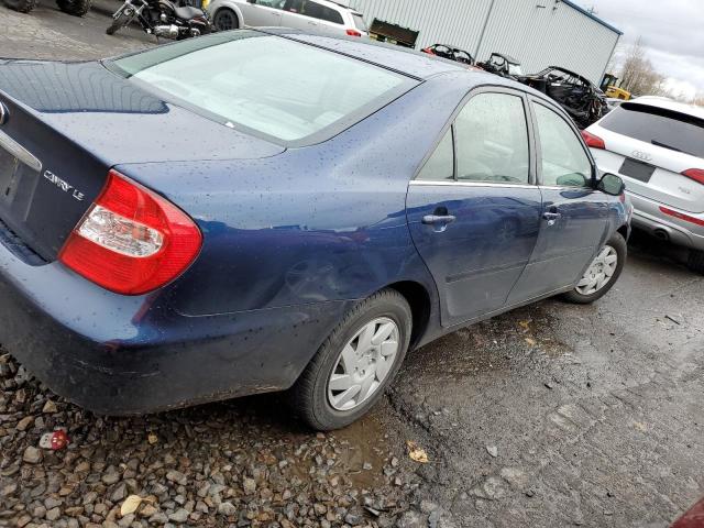 JTDBE32K030143237 - 2003 TOYOTA CAMRY LE BLUE photo 3