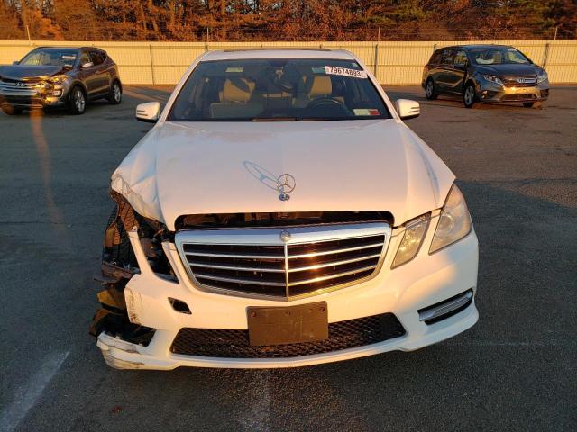 WDDHF8JB3DA765628 - 2013 MERCEDES-BENZ E 350 4MATIC WHITE photo 5