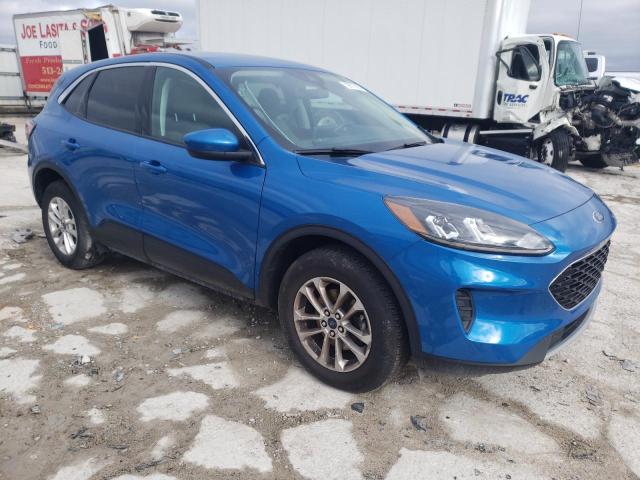 1FMCU9G68MUB30277 - 2021 FORD ESCAPE SE BLUE photo 4