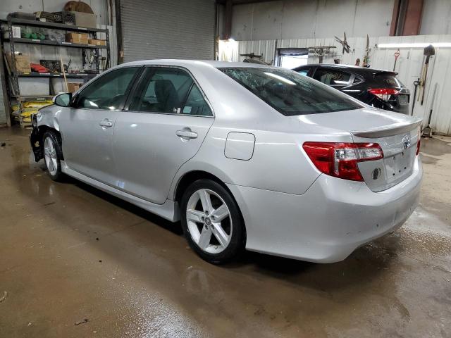 4T1BF1FK6CU135451 - 2012 TOYOTA CAMRY BASE SILVER photo 2