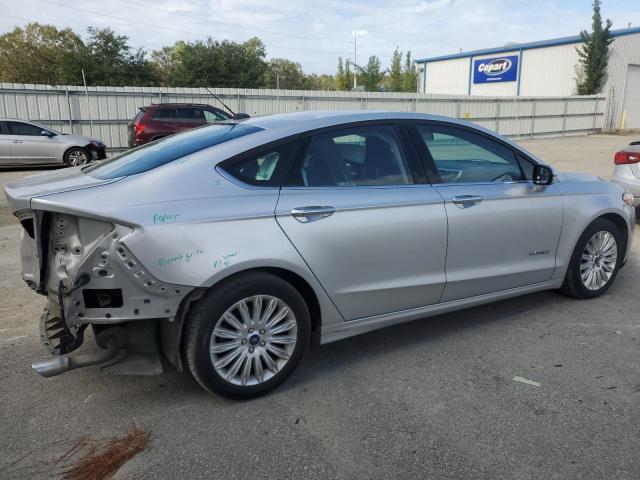 3FA6P0LUXFR171731 - 2015 FORD FUSION SE HYBRID SILVER photo 3