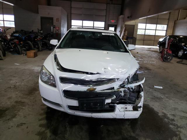 1G1ZC5E1XBF392152 - 2011 CHEVROLET MALIBU 1LT Biały zdjęcie 5