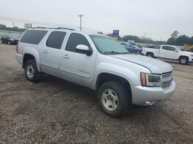 1GNSKJE71CR262776 - 2012 CHEVROLET SUBURBAN K1500 LT SILVER photo 4