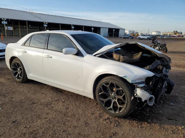 2C3CCABG0KH585430 - 2019 CHRYSLER 300 S WHITE photo 4