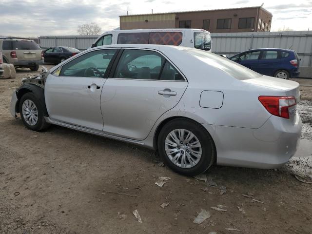 4T1BF1FKXDU247283 - 2013 TOYOTA CAMRY L SILVER photo 2