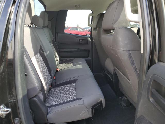 5TFTY5F16JX010205 - 2018 TOYOTA TUNDRA DOUBLE CAB SR/SR5 BLACK photo 10