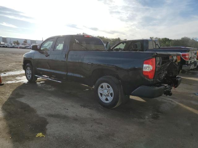 5TFTY5F16JX010205 - 2018 TOYOTA TUNDRA DOUBLE CAB SR/SR5 BLACK photo 2