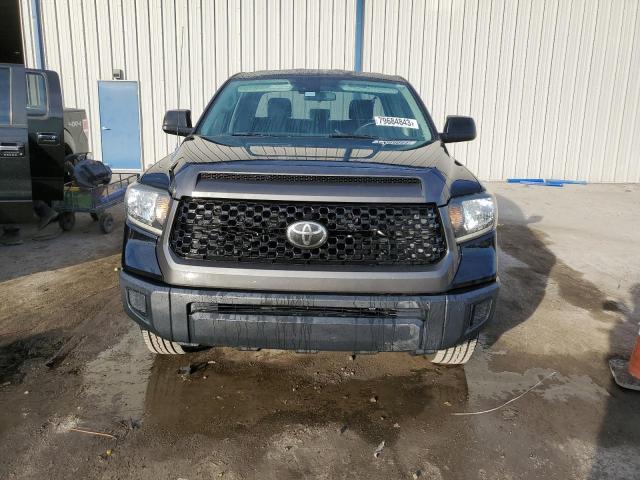 5TFTY5F16JX010205 - 2018 TOYOTA TUNDRA DOUBLE CAB SR/SR5 BLACK photo 5