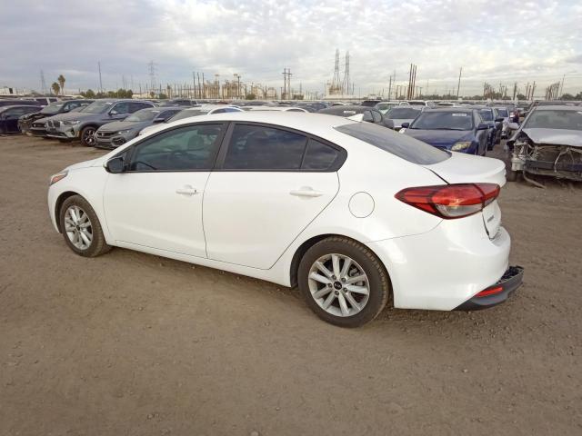 3KPFL4A75HE144408 - 2017 KIA FORTE LX WHITE photo 2