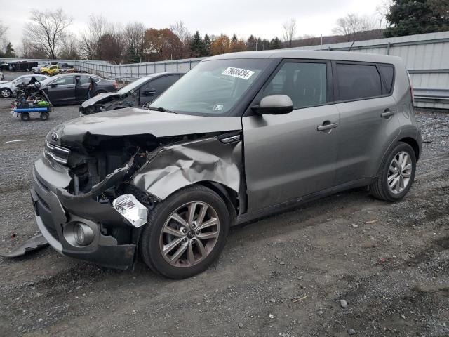 KNDJP3A57K7010580 - 2019 KIA SOUL + GRAY photo 1