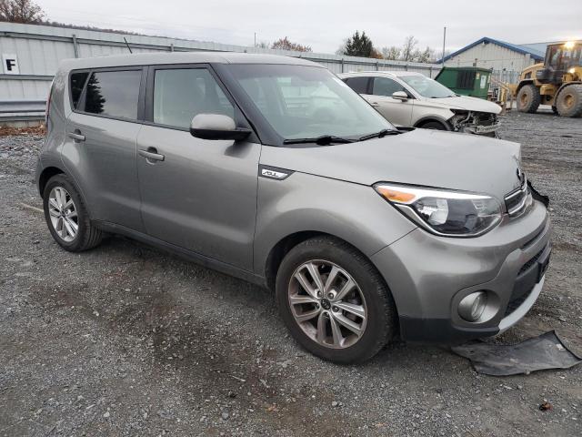 KNDJP3A57K7010580 - 2019 KIA SOUL + GRAY photo 4