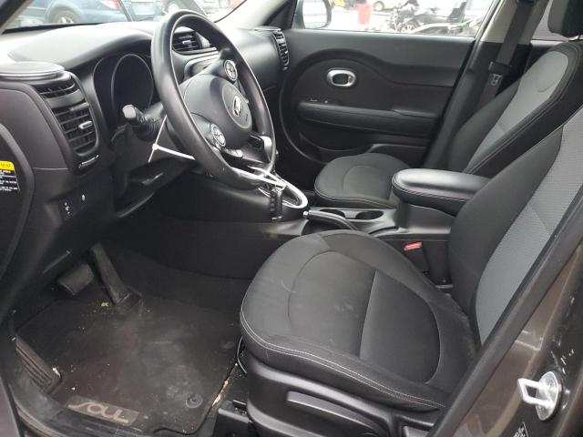 KNDJP3A57K7010580 - 2019 KIA SOUL + GRAY photo 7