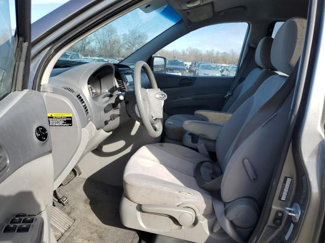 KNDMG4C37A6346166 - 2010 KIA SEDONA LX SILVER photo 7