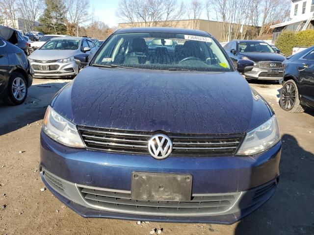 3VWD17AJ3EM391063 - 2014 VOLKSWAGEN JETTA SE BLUE photo 5