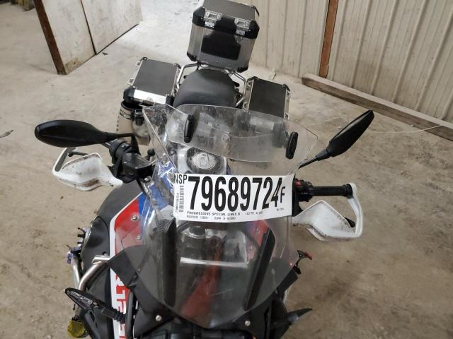 WB10M1308M6D72016 - 2021 BMW R 1250 GS ADVENTURE WHITE photo 5