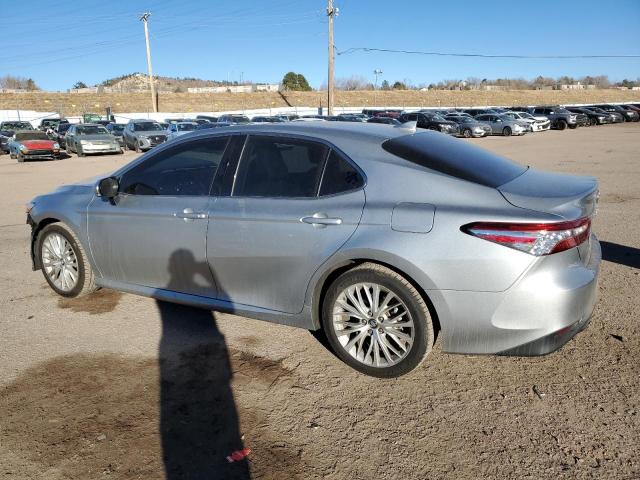 4T1B11HK6KU258208 - 2019 TOYOTA CAMRY L SILVER photo 2