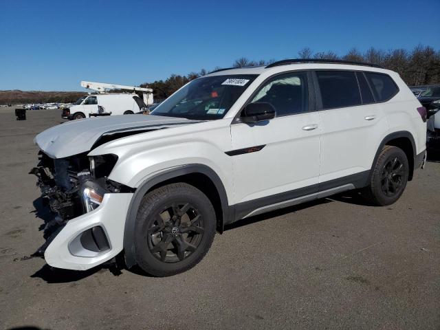 1V2GR2CA5RC555587 - 2024 VOLKSWAGEN ATLAS PEAK EDITION SEL WHITE photo 1