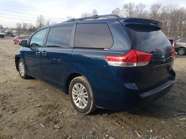 5TDYK3DC3BS095401 - 2011 TOYOTA SIENNA XLE BLUE photo 2