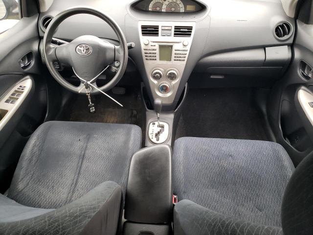 JTDBT903471081765 - 2007 TOYOTA YARIS SILVER photo 8