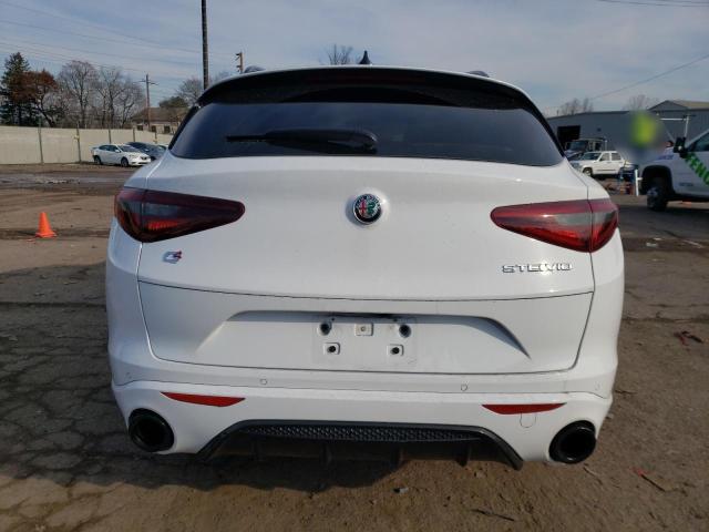 ZASPAKBN0N7D47267 - 2022 ALFA ROMEO STELVIO TI 白色 照片 6