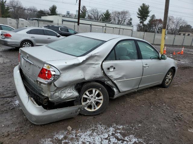 4T1BF30K55U601877 - 2005 TOYOTA CAMRY LE SILVER photo 3