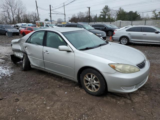 4T1BF30K55U601877 - 2005 TOYOTA CAMRY LE SILVER photo 4