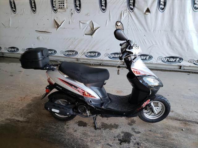 LL0TCAPH8LG001100 - 2019 MOPE MOPED TWO TONE photo 9