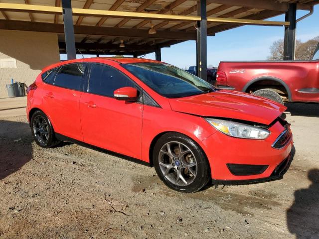 1FADP3K27GL290393 - 2016 FORD FOCUS SE RED photo 4