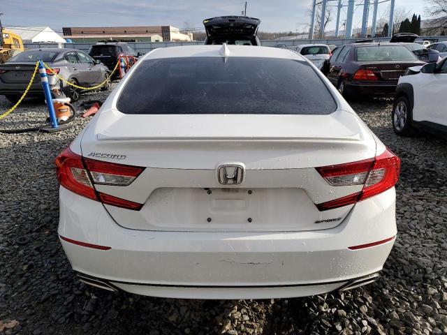 1HGCV1F39JA244068 - 2018 HONDA ACCORD SPORT WHITE photo 6