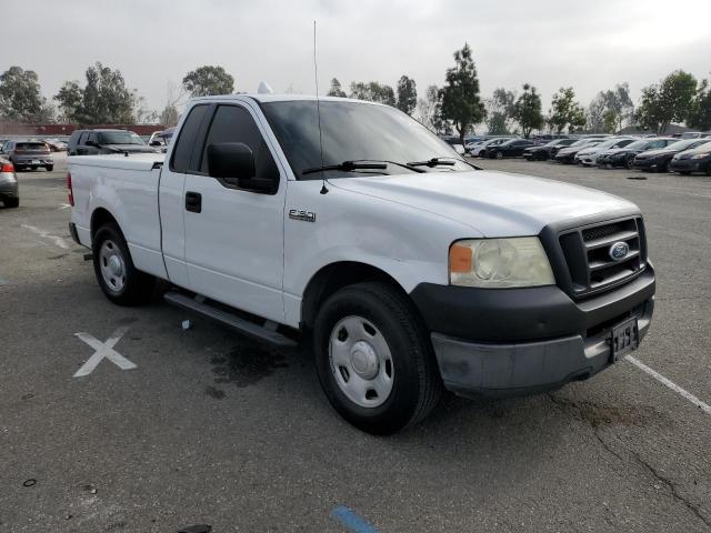 1FTRF12W45NB86505 - 2005 FORD F150 WHITE photo 4