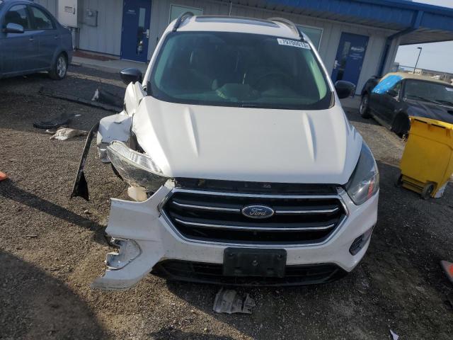 1FMCU0G90HUE78070 - 2017 FORD ESCAPE SE WHITE photo 5