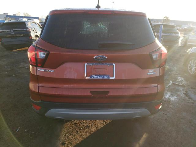 1FMCU9GD6KUB55089 - 2019 FORD ESCAPE SE ORANGE photo 6