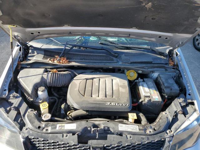 2C4RDGBG6JR162365 - 2018 DODGE GRAND CARA SE SILVER photo 12