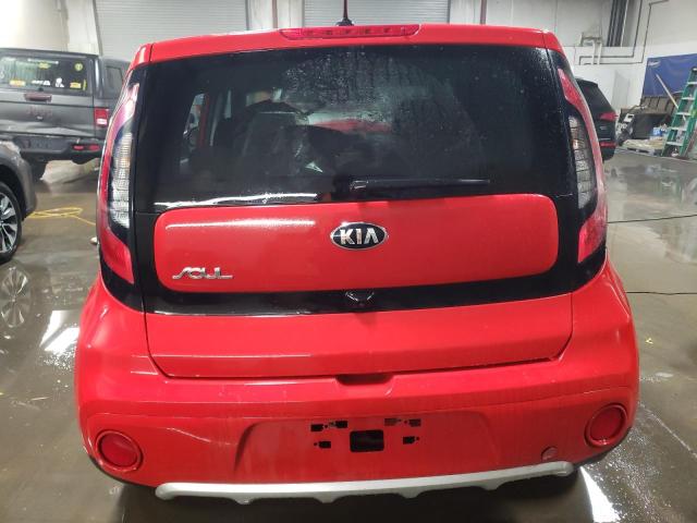 KNDJP3A5XH7470728 - 2017 KIA SOUL + RED photo 6