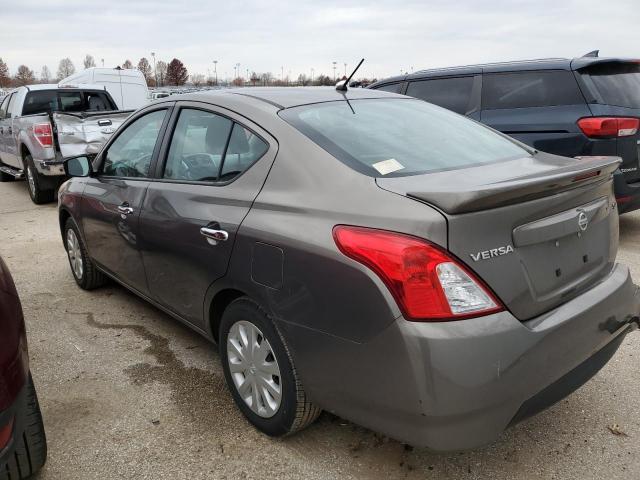 3N1CN7AP4HK424968 - 2017 NISSAN VERSA S SILVER photo 2