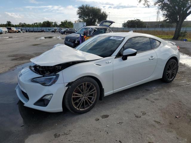 JF1ZNAA19G9700987 - 2016 TOYOTA SCION FR-S WHITE photo 1