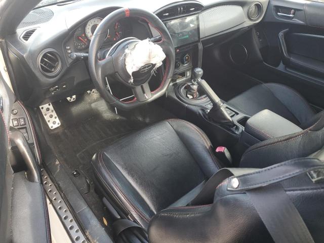 JF1ZNAA19G9700987 - 2016 TOYOTA SCION FR-S WHITE photo 8