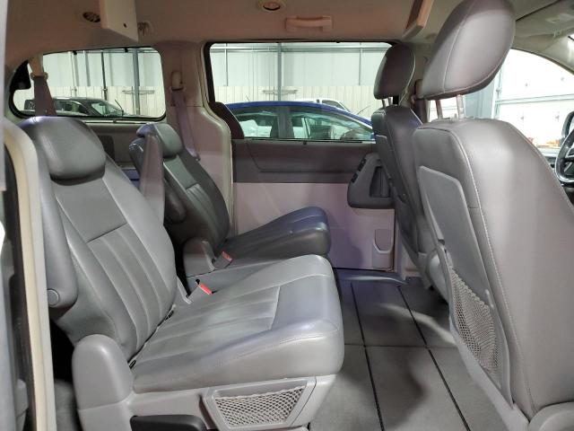 2A4RR5D15AR127812 - 2010 CHRYSLER TOWN & COU TOURING GRAY photo 11