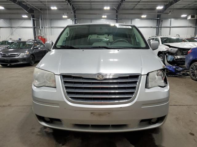 2A4RR5D15AR127812 - 2010 CHRYSLER TOWN & COU TOURING GRAY photo 5