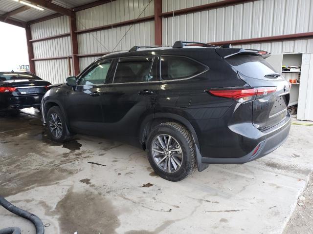 5TDGZRBH0NS596341 - 2022 TOYOTA HIGHLANDER XLE BLACK photo 2