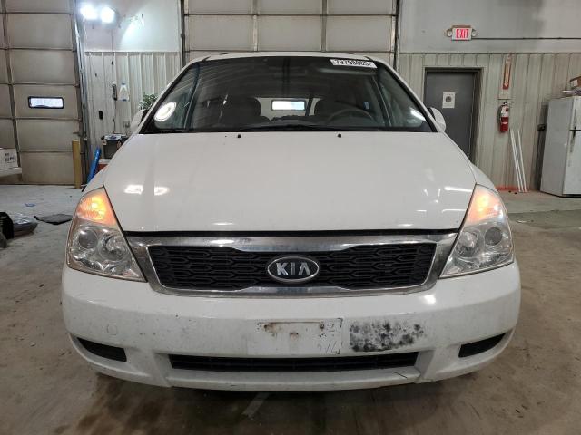 KNDMG4C77C6500896 - 2012 KIA SEDONA LX WHITE photo 5