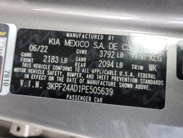 3KPF24AD1PE505639 - 2023 KIA FORTE LX SILVER photo 13