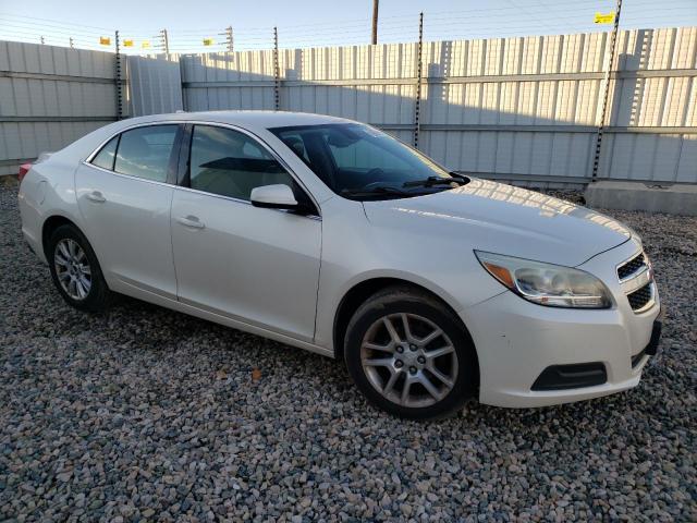 1G11D5RRXDF110492 - 2013 CHEVROLET MALIBU 1LT WHITE photo 4