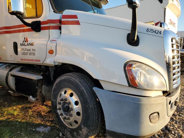 3AKJGLDV6HSJD8216 - 2017 FREIGHTLINER CASCADIA 1 WHITE photo 9