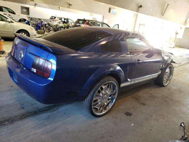 1ZVFT80N165246317 - 2006 FORD MUSTANG BLUE photo 3