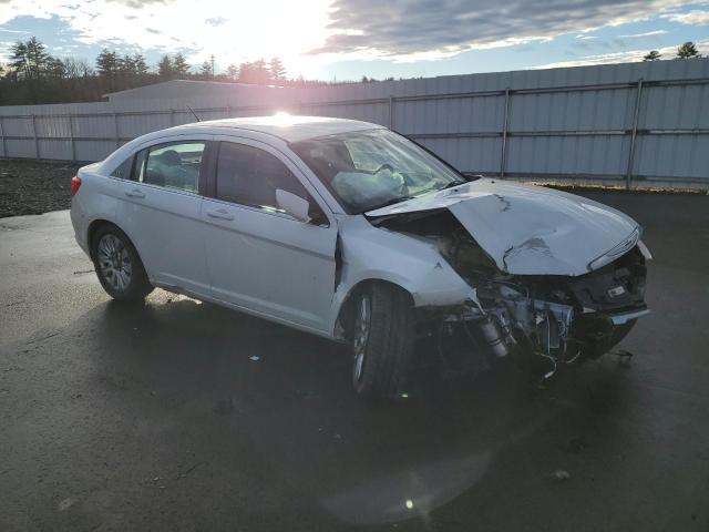 1C3CCBAG4DN729210 - 2013 CHRYSLER 200 LX WHITE photo 4