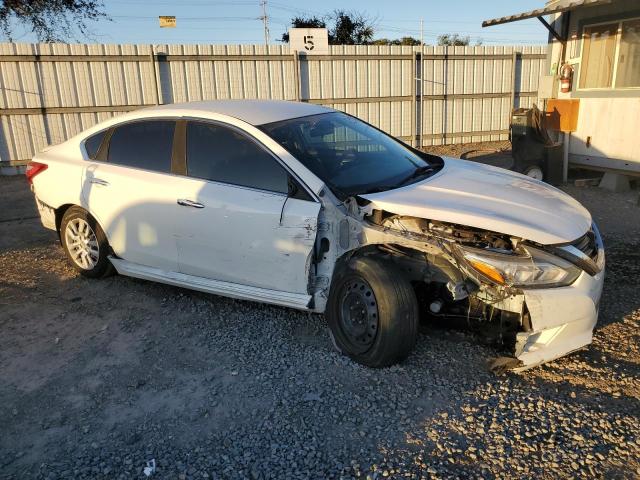 1N4AL3AP5GN363826 - 2016 NISSAN ALTIMA 2.5 WHITE photo 4