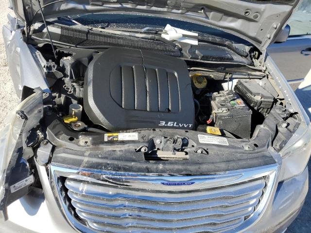 2C4RC1BG3GR214298 - 2016 CHRYSLER TOWN & COU TOURING SILVER photo 12
