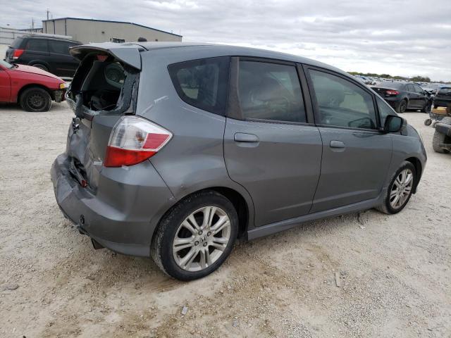 JHMGE8H63BC002526 - 2011 HONDA FIT SPORT GRAY photo 3